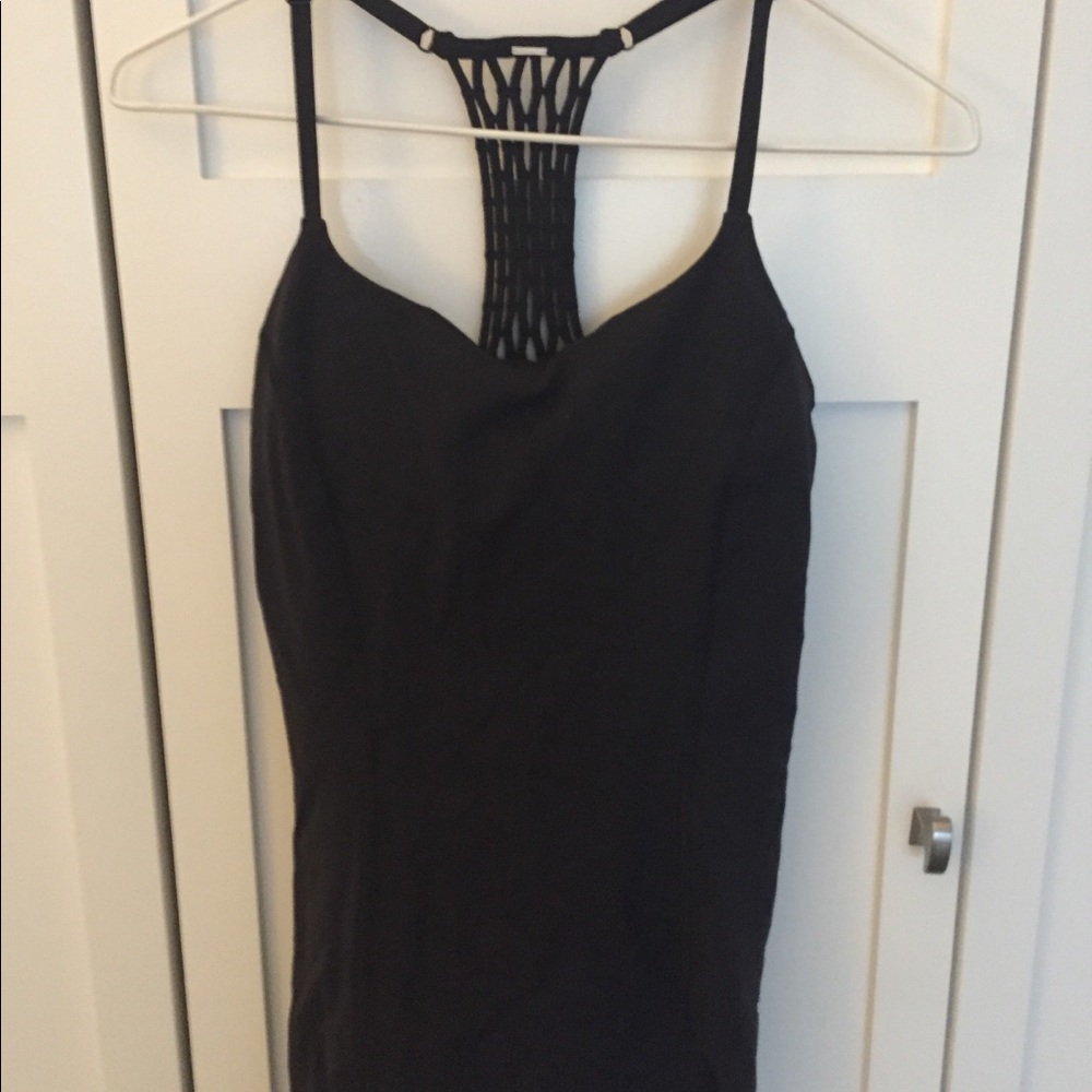 Lululemon top